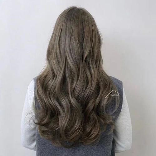  #青木#Lisa回归棕发色！2020年亚麻发色推荐，青木棕发色显白又高级！