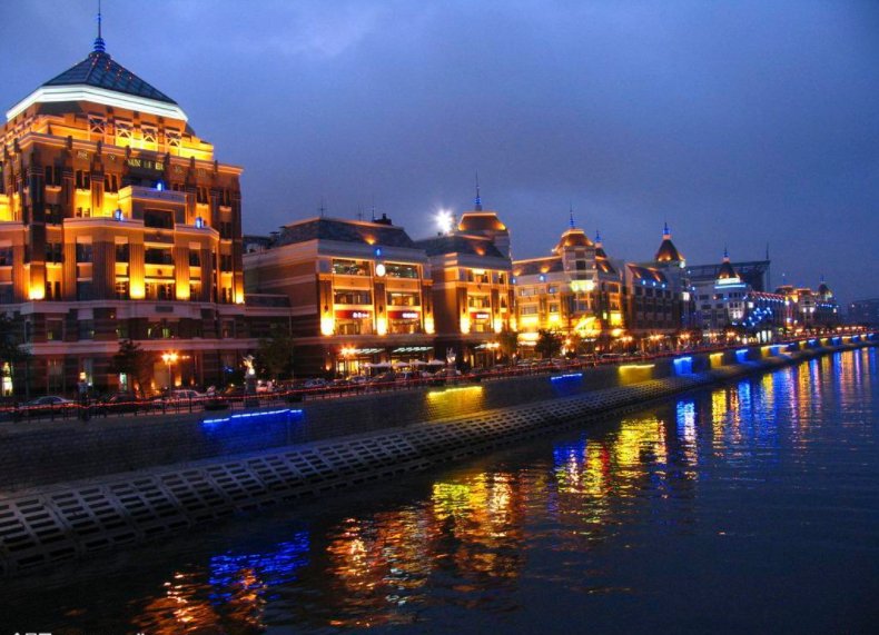 它们在世界上排名二线城市，未来的发展潜力都很大