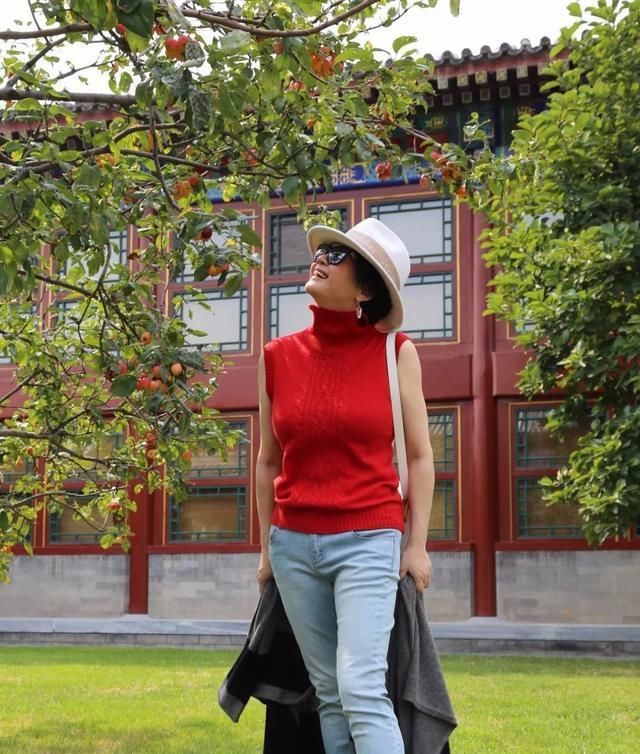  『女人』女人怎么穿搭才会显得,优雅女人味十足?