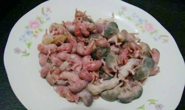  『毛蛋』被外国人“误解”的4种美食，口味独特异味重，中国吃货吃的贼香