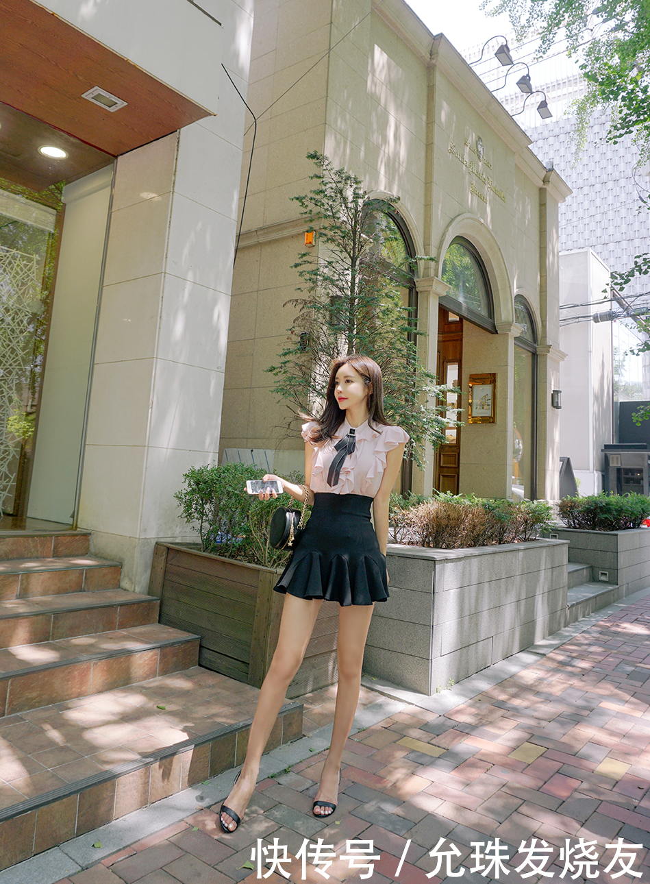 孙允珠繁花双色吊垂嫩叶无袖衫