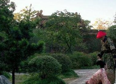 「皇后派来」甄嬛传：华妃至死不知，她被人当靶子使，真正要福子命是他