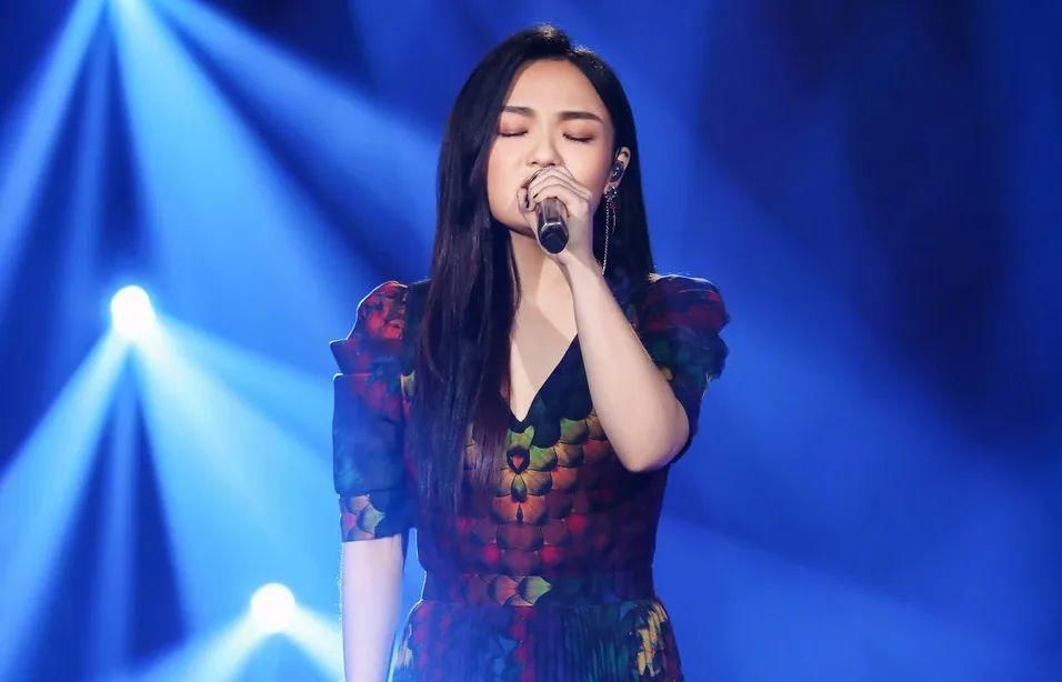 「问鼎」《歌手·当打之年》歌王归属悬念重燃,除华晨宇外他俩也可能问鼎