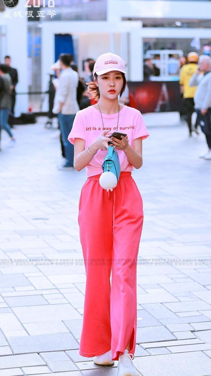 三里屯潮地的女孩子, 每一个都非常的时尚漂亮