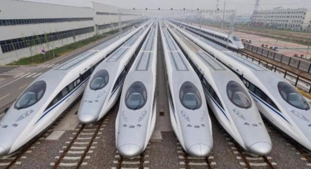 中国“含金量”最高的高铁，高峰期就像公交车，五分钟就有一趟！