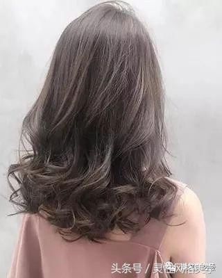 头发散下来的季节到了，你可以换款发型了，各种年龄段都有！