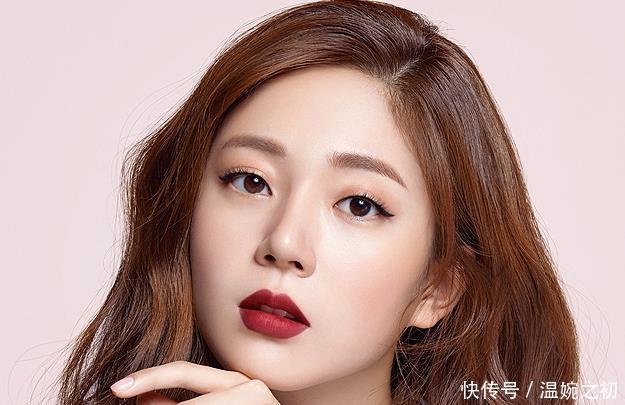  「美女」是耐看型美女还是漂亮型美女，不需要等时间！看这3处就能分辨出