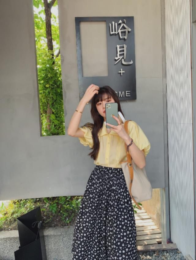  「多变」原来现在的美人都这样搭配！2件套搭配风格多变，怪以前太手残了
