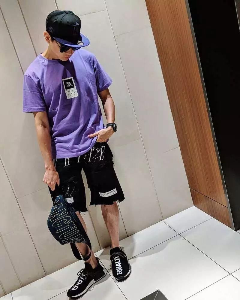 除了 Supreme 弹珠机还有什么?JJ 林俊杰近期上身潮物汇总