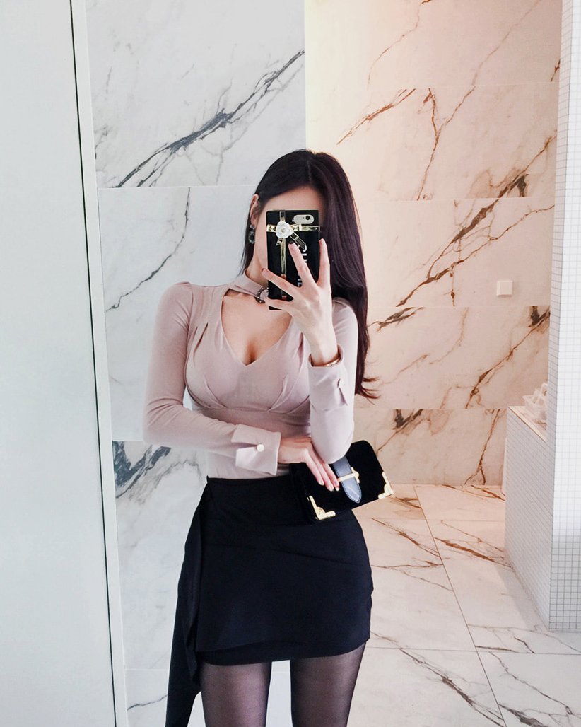 柔美晚秋知蕴粉底罗绮衣裙