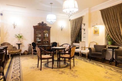 去莫斯科旅游，超市的纯净水不要随便买，不是因为价格贵——益猫