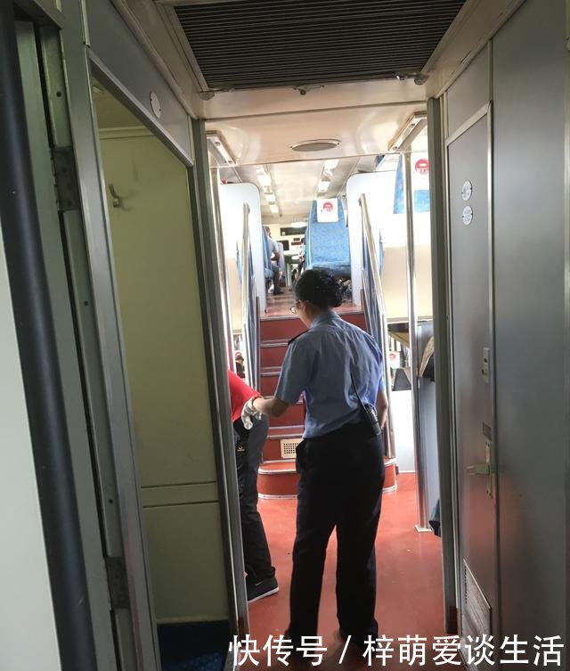  【石家庄北】双层新空调特快火车, 750公里跑13个小时, 没餐车没