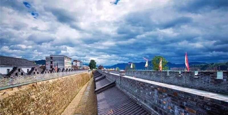  #齐名#它曾是浙江第二大城市，与北京、南京齐名，如今低调得鲜