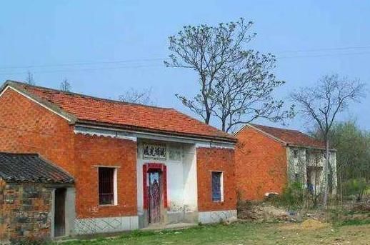  #道理#农村俗语“房前不栽树，屋后不开窗”，如何理解？有什么