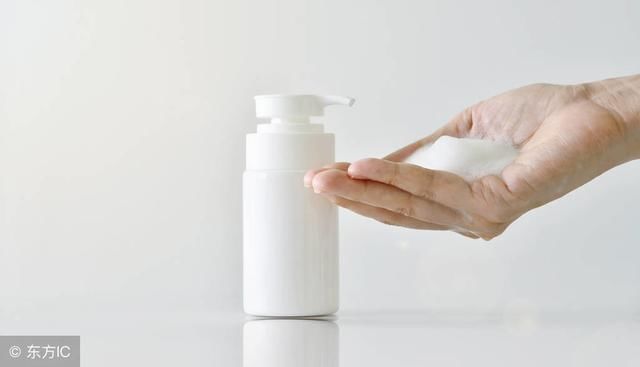 清洁、保湿、美白三位一体，洗面奶全搞定？皮肤科专家：不太现实