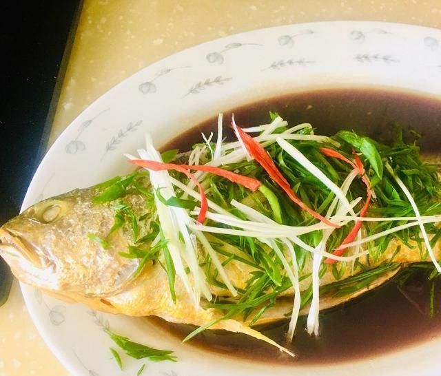 『蒸鱼豉油』清蒸黄花鱼,鲜美少刺,老少皆宜