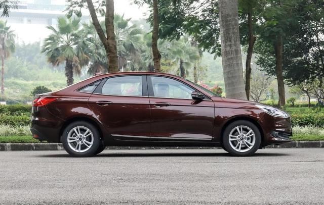  『车型的标配』工薪阶层适合买什么车？