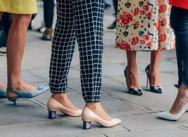 埃及脚女生挑对包头细跟鞋，美翻盛夏