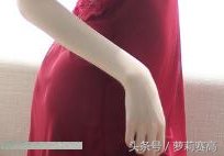 越来越多女人洗完澡不穿三角裤，看看下面怎么穿，万里风情入眼底