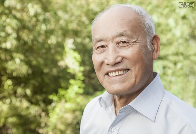 中国退休年龄最新规定 男55岁退休2019能实行吗