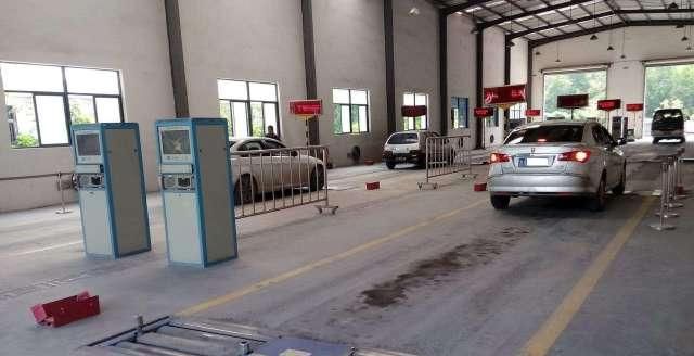  脸上@年检将要实行“三检合一”，车主看完后，脸上终于露出笑容