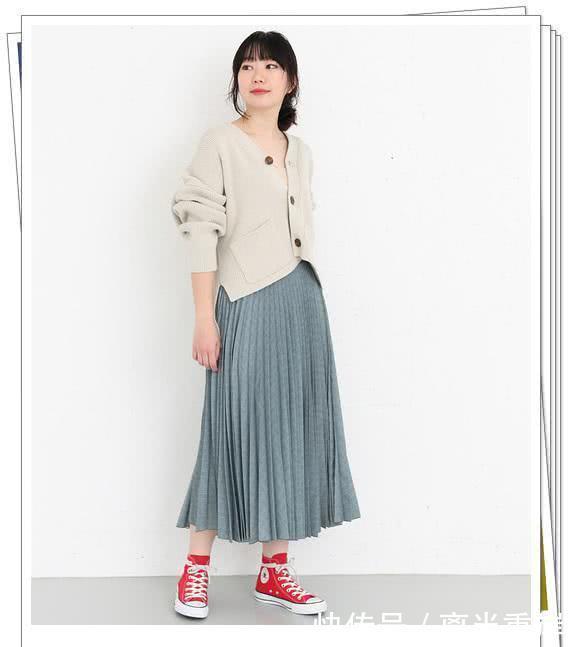 『立刻』把鞋子换成红色,立刻感觉大不同!小红鞋的春季日系穿搭look