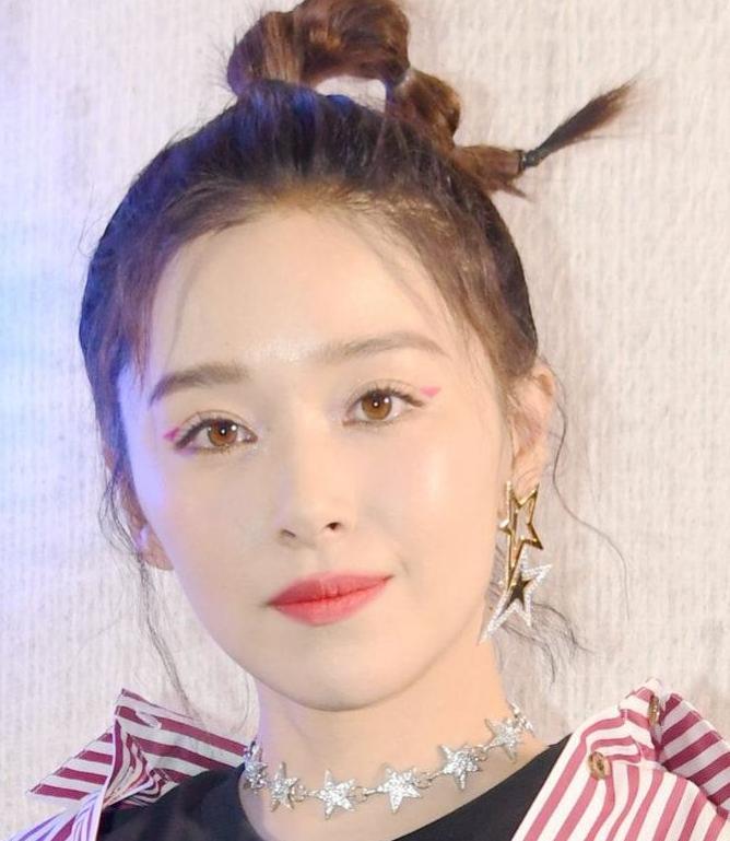 辫子是村姑专属？最全迪丽热巴Baby宣仪郑爽杨幂高级辫子盘点