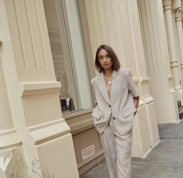  『女人』没有彩色的女人,春天的穿搭依旧是这么的飒有范儿!