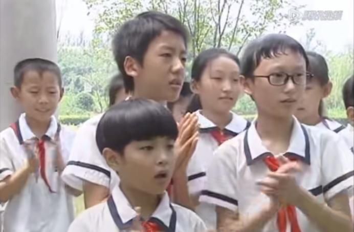  [家暴]《快乐星球》小演员都咋样了？有人结婚晒娃，有人竟敢劈腿家暴？