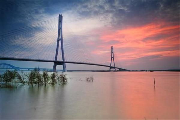 世界之最：世界上最可怕的四座桥，中国也有