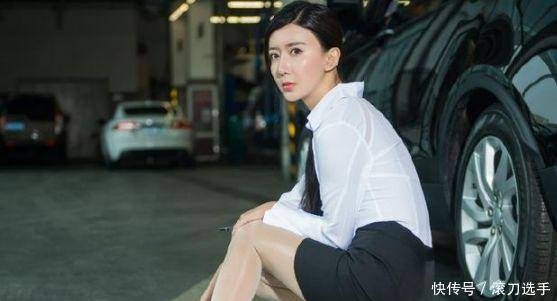 细高跟体现魅力和高雅气质，上班女性的首选，美成别人眼里的焦点