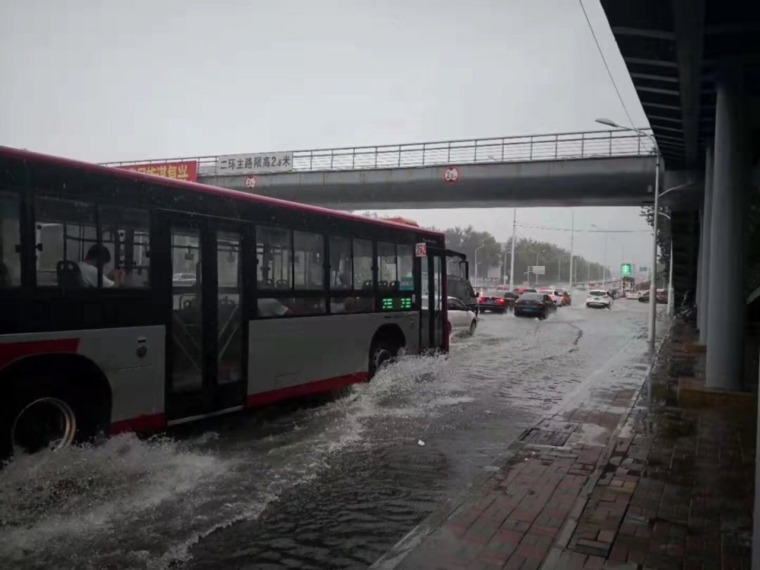 河北再发暴雨预警！多地“看海”，防汛应急响应启动