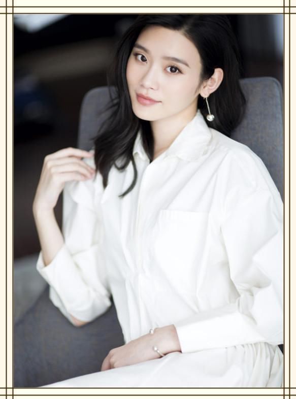 姚晨不过穿了件白衬衫裙,就从38岁变18岁,连奚梦瑶都成手下败将