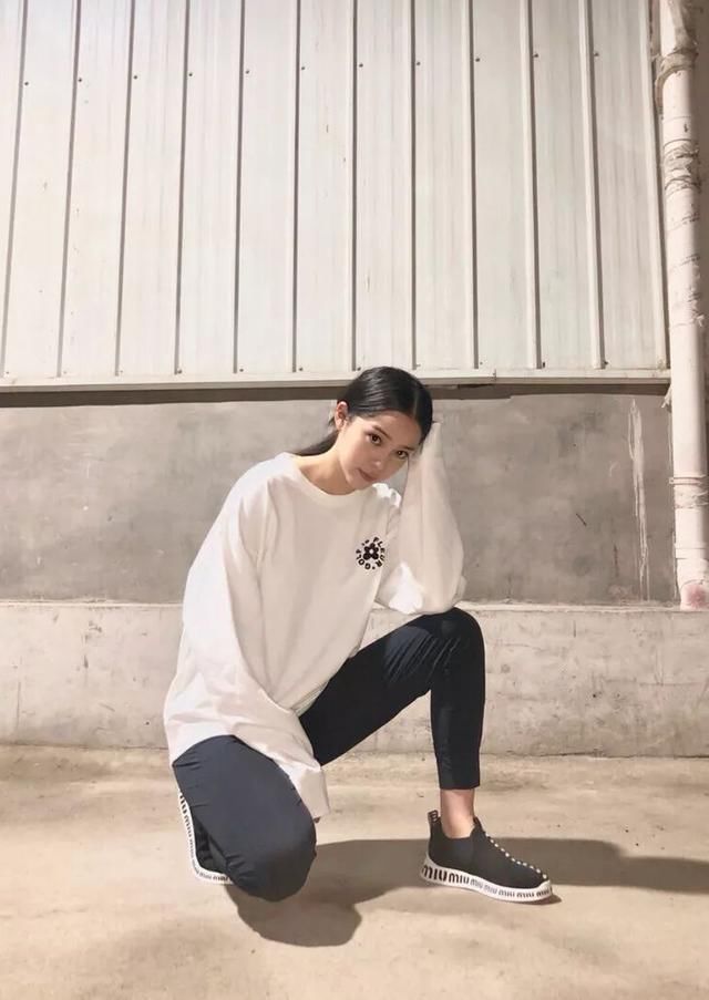 吴宣仪这双球鞋要火