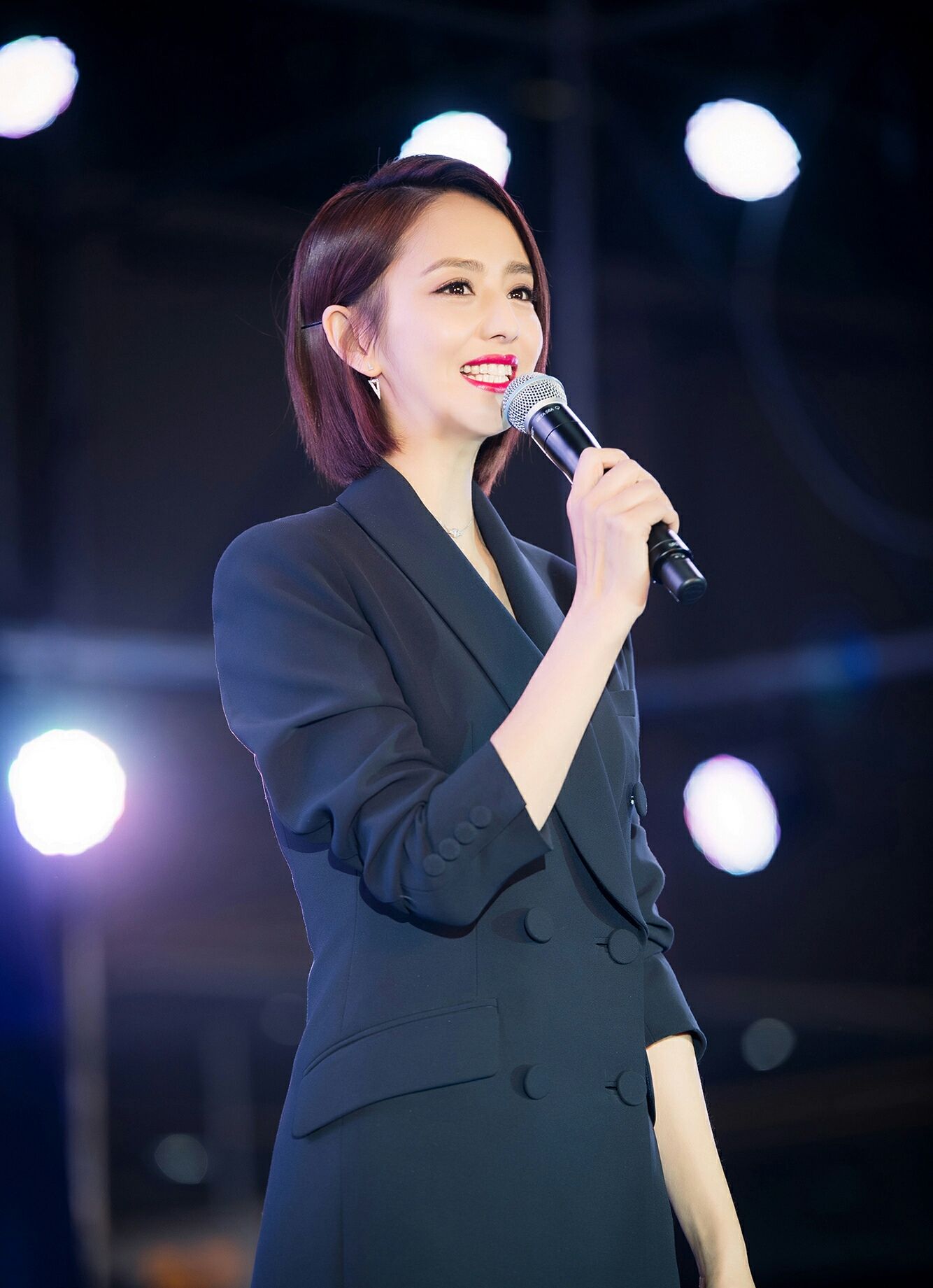 完美演员佟丽娅，你眼中女生该有的样子她都有!