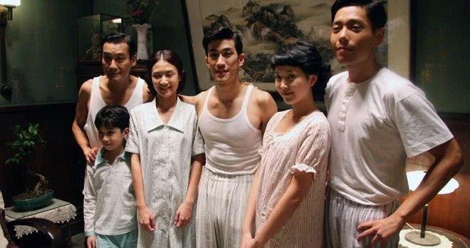  影帝@从小梦想当运动员，进入戏圈首演作品拿影帝，62岁的他仍在打拼