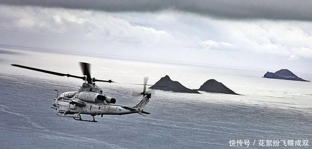  「告别」夏威夷上空的“蝰蛇”美国海军陆战队AH-1Z武装直升机告别飞行