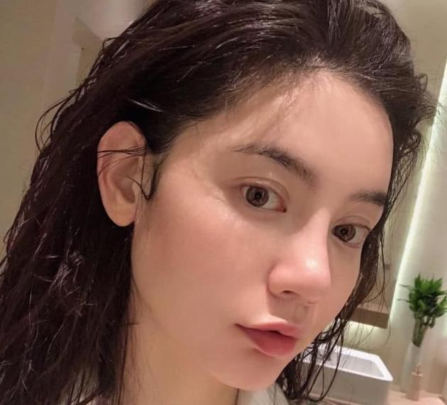 『氨基酸洗面』早上睡醒后做好“4件事”,肌肤自然水嫩有弹性,颜值更精致!