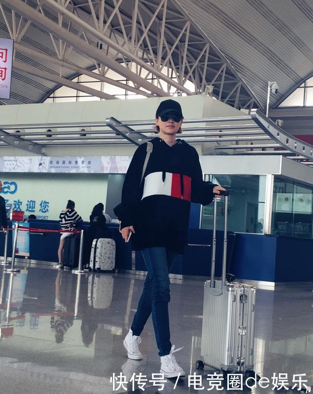 蒋勤勤与梅婷年轻时候撞衫又拼演技，如今都42岁复出同框显差距