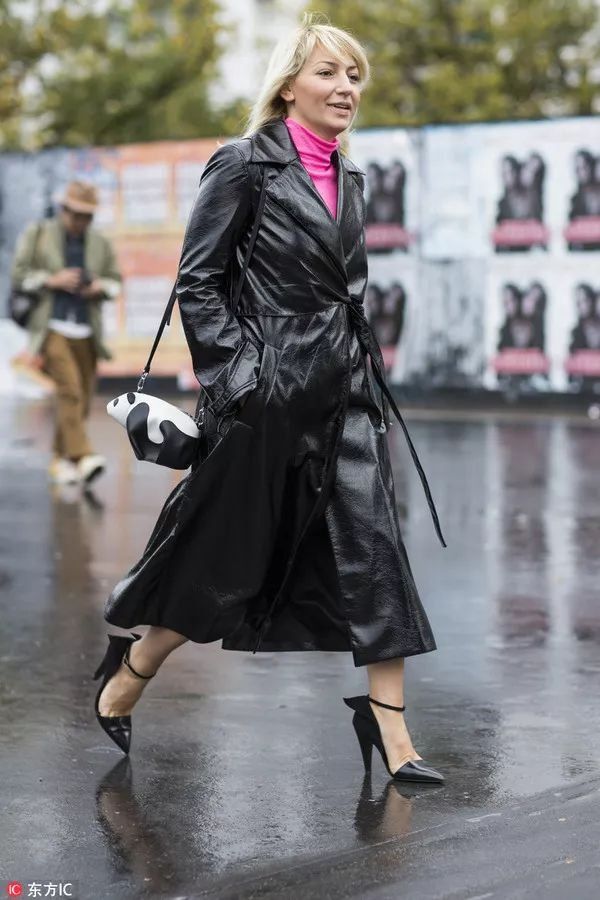 带喵星人出门还是汪星人呢?今年最流行的包包是它们!