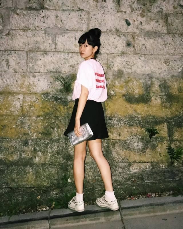 身高只有153cm也能当模特，只因穿衣实在太好看!