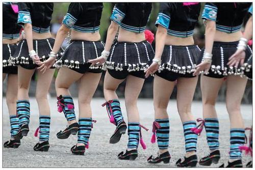 中国这个县被央视评为“全国十大最好玩的地方”,短裙苗族是特色