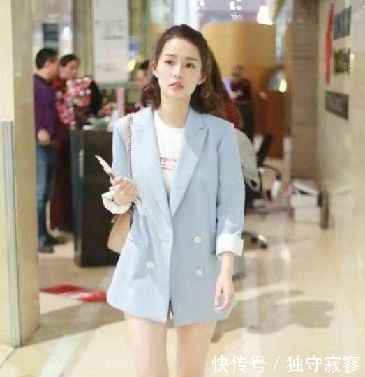 李沁真大胆, 玩失踪整条腿都秀出来了, 网友 都不许看