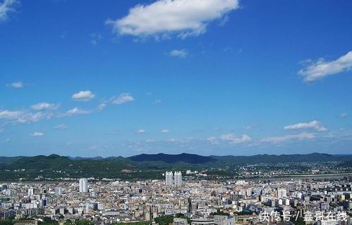  「四川」四川最年轻的县级市，拥有四大全国五百强企业，却至今