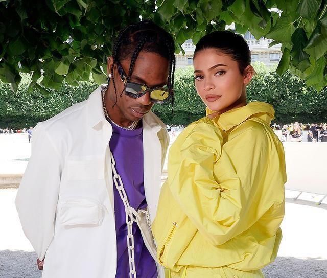  『斯科特』凯莉·詹纳送布加迪豪车为男友庆生，价值300万美元出手阔绰