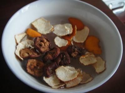 陈皮这样泡水，早晚吃一点，清肠排毒，一周瘦5斤，还养颜嫩肤