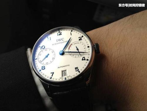 科普:秋天适合戴什么手表?