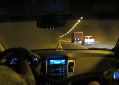 为啥只有乘客会晕车，司机却不会？猫腻就在车上，老司机都懂的！