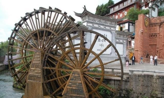  『法师』热血传奇：护身戒指不等同与防御戒指，其中的区别你应该了解！