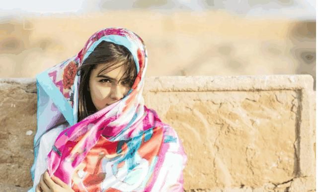 在巴基斯坦旅游时要注意：千万不要和女性握手，不然要多带人回家